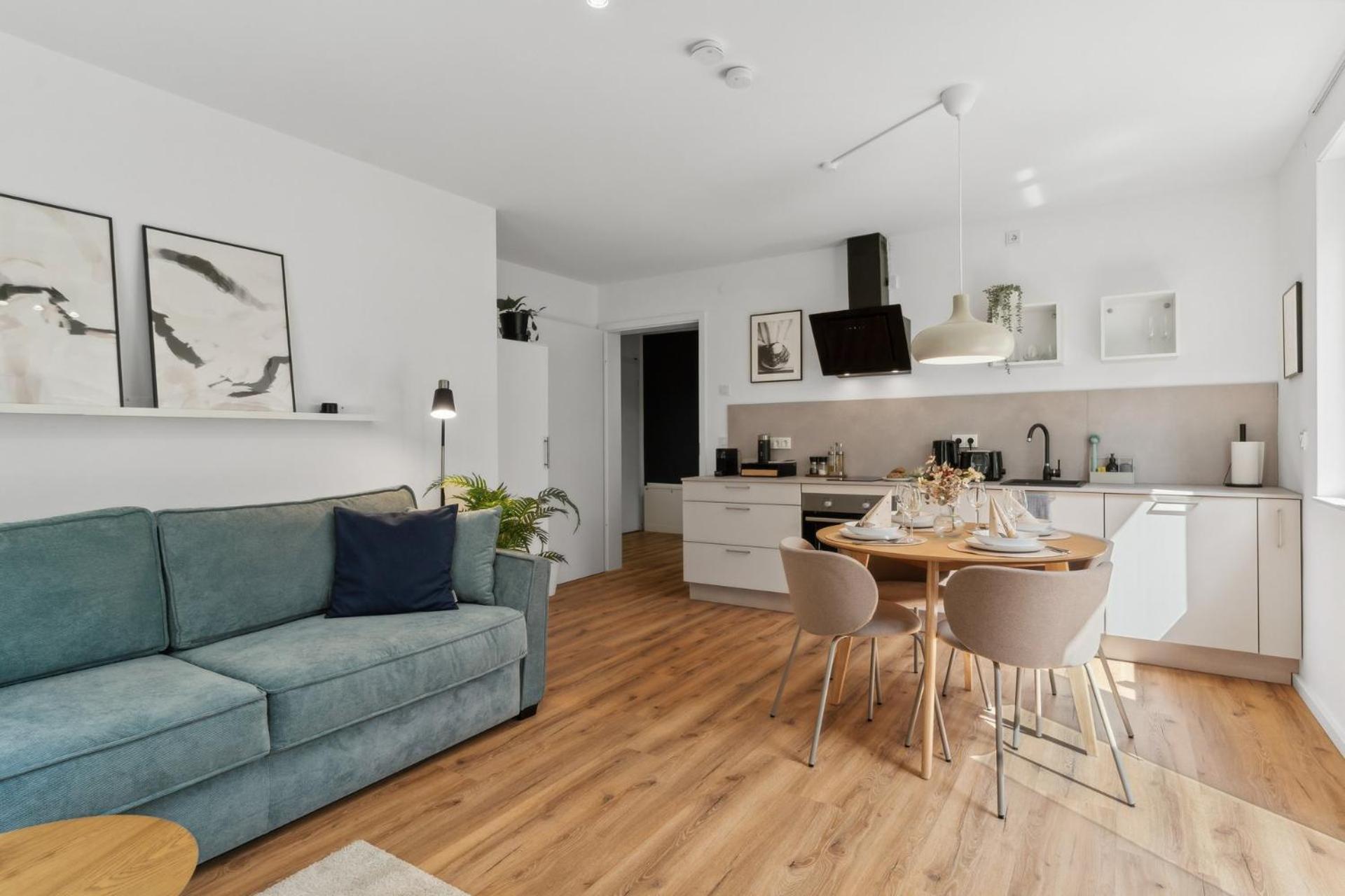 Zwei Apartments Fuer Bis Zu 8 Personen Zentral, Modern, Mit Terrasse & Balkon Bielefeld Exterior foto